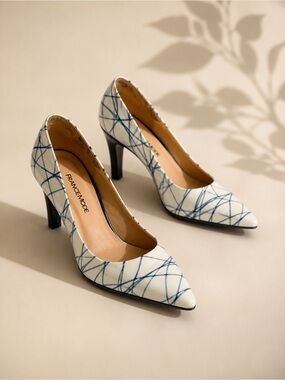 White Pointed-Toe Heels with Blue Scribble Pattern